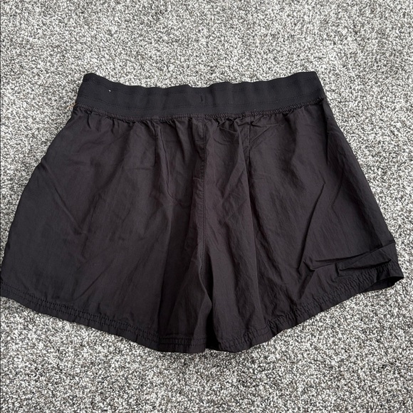 Calia MidRise Pintuck 4” Short in Black NWT - Picture 6 of 8